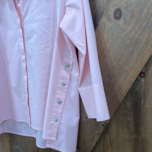 Pink blouse with side buttons - Picture 5 of 5